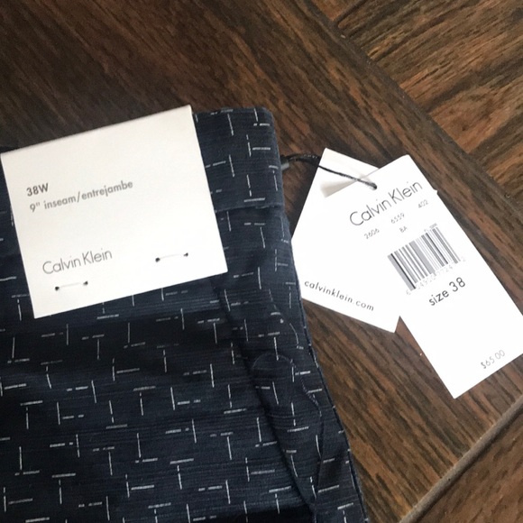 CALVIN KLEIN SHORTS - Picture 2 of 7